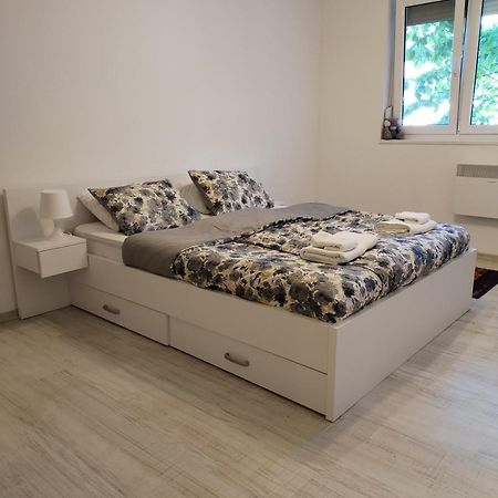 Apartman Milica Vrsac Exterior photo